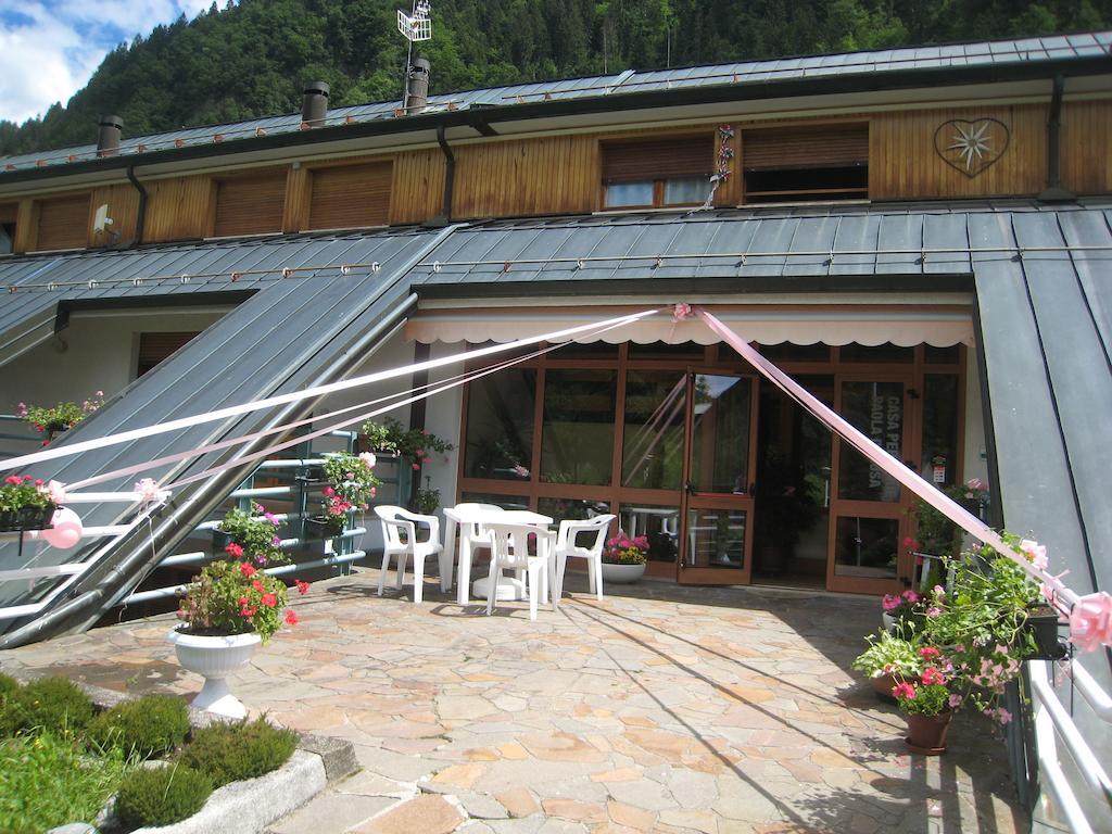 Hotel Casa Per Ferie Paola Di Rosa Arta Terme Exteriér fotografie