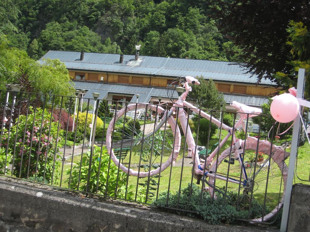 Hotel Casa Per Ferie Paola Di Rosa Arta Terme Exteriér fotografie